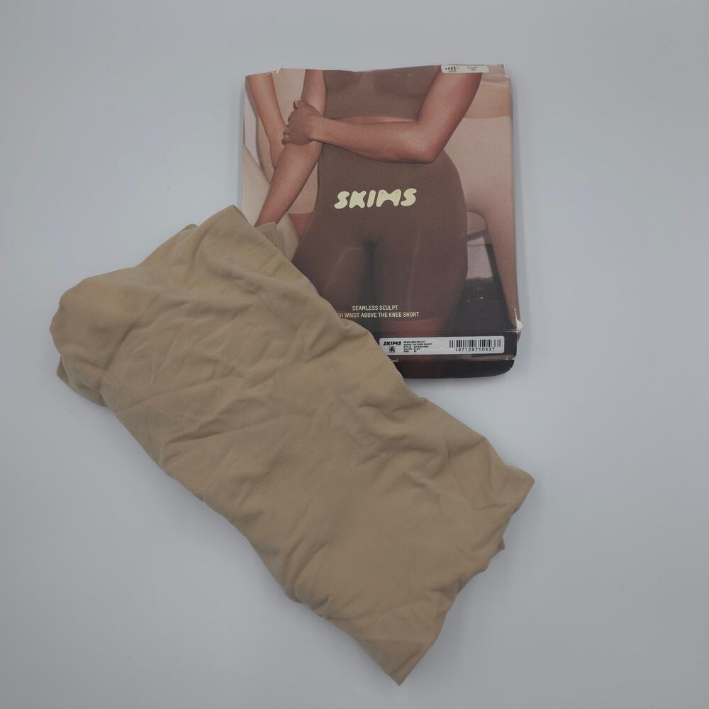 Skims Everyday Sculpt Above the Knee Short in Clay Size 3X